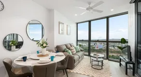 QW Riverside Luxe Apartments by Independent Host - Image 3