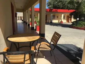 Tshesebe Stopover Motel - Image 3