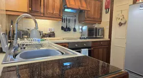 Lyndale self-catering apartment Sleeps 4 - Image 3