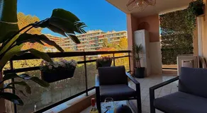 Superbe appartement Climatisé avec Piscine, Terrasse et Parking Privé - Proche Promenade des Anglais - Image 2