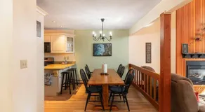 Family-friendly townhouse in a great location! - Image 3