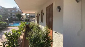Il Paguro Apartment Giardini Naxos con piscina condominiale - Image 4