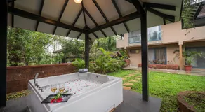 SaffronStays The Glass Grove - Romantic 1BR Glasshouse Retreat with Jacuzzi & Hill Views - Image 5