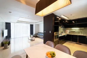 Pale De Cz Condo - Image 3