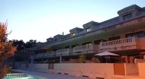 ATICO A 3 KM DE SANXENXO CON PISCINA Y GARAJE - Image 3