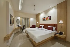 The Eastern Hotel - Image 2