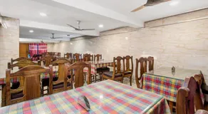 Townhouse Rajbagh Formerly Hotel Modern - Image 5