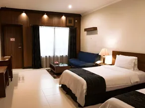 Atsari Hotel Parapat - Image 2