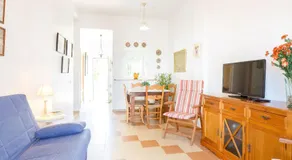 Bonito apartamento en campo de golf con piscina - Image 2
