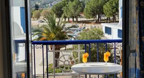 Hotel Mike - Image 3