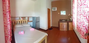 Whisley's Guesthouse - Image 5