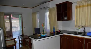 Chez Antoine Apartments - Image 5
