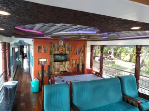 Vaishnav Tours - Image 4