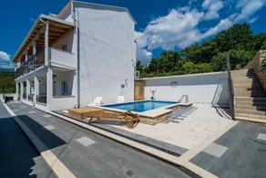 Mata Family Apartments - Image 3
