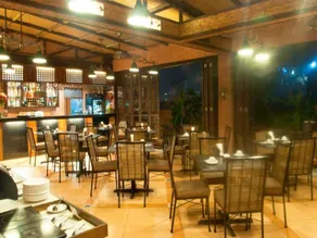 Pearl Lane Hotel - Image 2