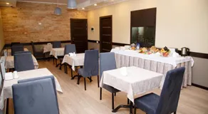 Lumarc Hotel - Image 3