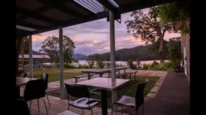 Tullah Lakeside Lodge - Image 5