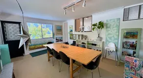 Shack No. 5 A Quirky, Retro Beach Escape in Jervis Bay! - Image 3