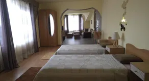 Guest Rooms Flirt - Image 2