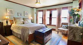 The Marshall House - Image 2