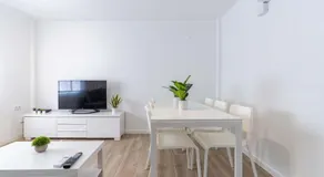 Hauzify I Apartament Pedrera - Image 2