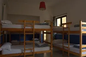 Oasis Backpackers Hostel Seville - Image 2