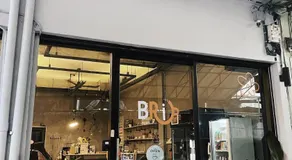 Brio Cafe and Hostel - Image 4