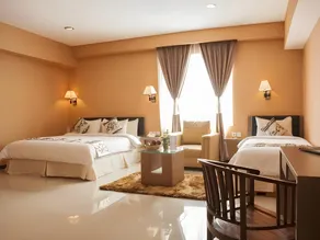 Borneo Emerald Hotel - Image 2