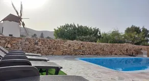 Encantadora casita con molino y piscina - Image 2