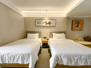 Baili Business Hotel - Image 3