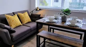 Eastern Green Apartment, Penzance - Beach access and Parking - Image 4
