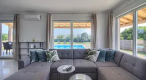 Charming villa Enjoy with private pool in Pula - Image 3