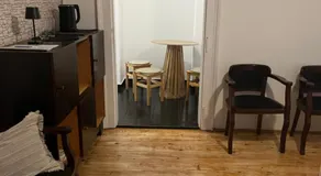 Utcára nyíló apartman - Image 5