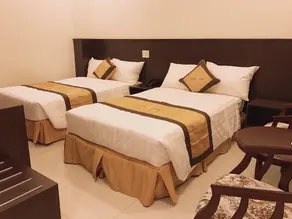 LUCKY STAR HOTEL - Image 5