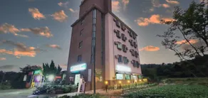 Gunsan La Siesta Hotel - Image 3