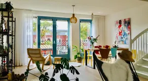 Canal House - Homestay - Image 2