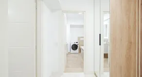 Himson Blue Apartament-Self Check-in near Airport & Mall - Image 4