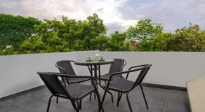 LeGreen Suite Tebet - Image 4
