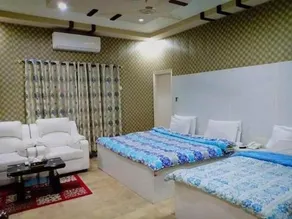 Hotel Defence Inn - Image 2