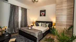 Eden House - Image 2