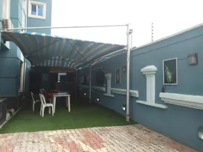 D'Luxx Villa and Suites - Image 4