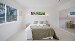 Brand-New 4BR Luxury Living Near Airport and Mall - Image 2