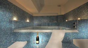 Zan Hotel Voineasa - Image 2