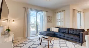8953 CC - 4BR Townhome with Sparkling Pool - Image 2