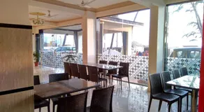 Hotel Murud Marina - Image 4