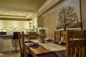 Reeks View Apartments - Image 1