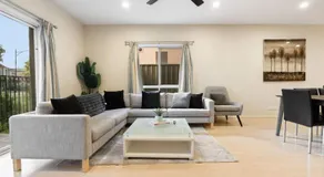 Spacious 3 Bedroom Family Home near Lake & UniSA - Image 3