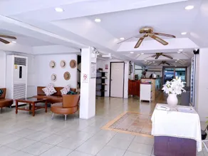 Regent Ngamwongwan Hotel - Image 2