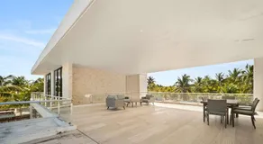 BEACHFRONT COCO Modern Designer House by PENINSULA STAYS - Image 5