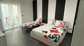 IRIS ROOM - Image 2
